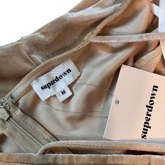 Superdown Erika Velvet Mini Dress in Champagne Medium Cocktail - Picture 9 of 11